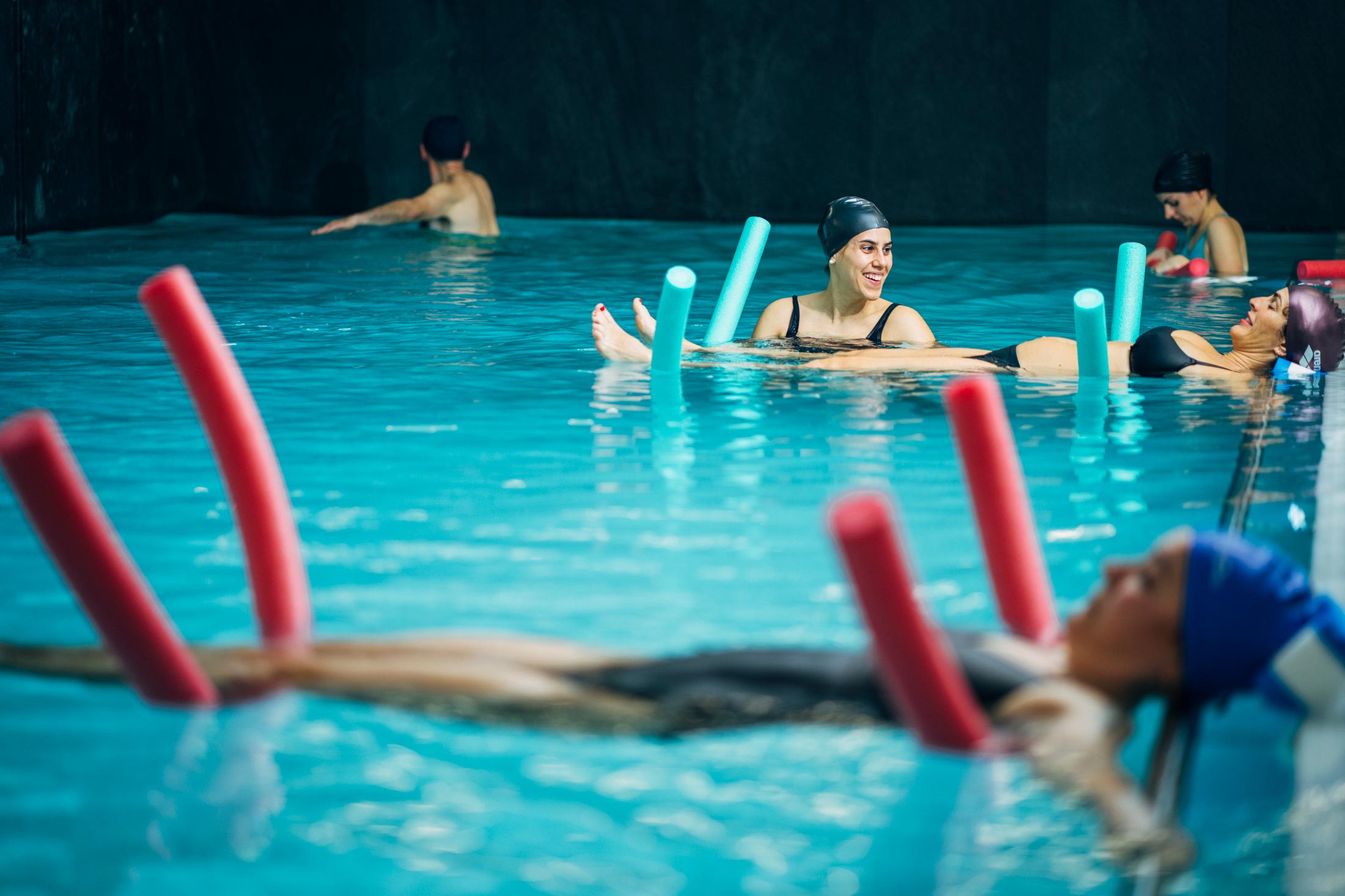Fisioterapia e hidroterapia en piscina